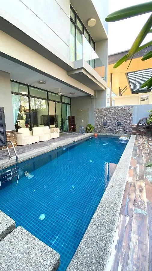 Lavanya Private Pool Villa Residence 2 Floors @ Pantai Cenang. Pantai Cenang